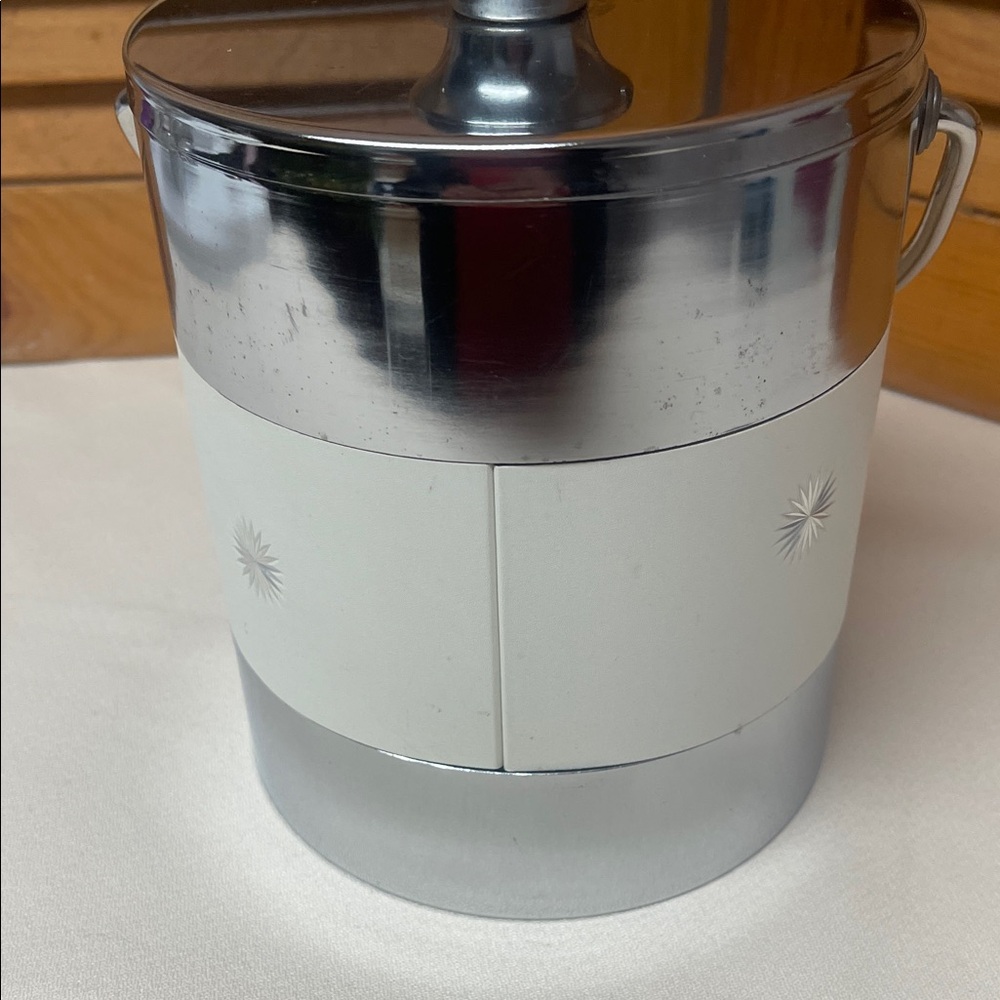 Mid Century Modern, Vintage Silver and White Ice Bucket - Picture 5 of 16